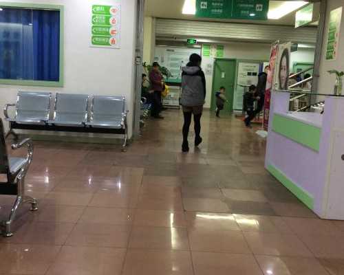 
              武汉大学人民医院和市中心医院哪个做试管比较好？
            