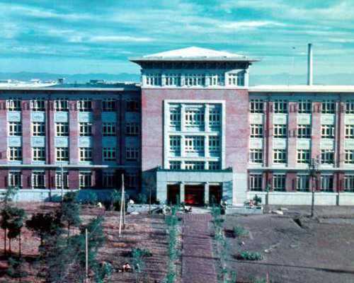 2026年襄阳做第三代试管多少万费用？有详细费用清单吗